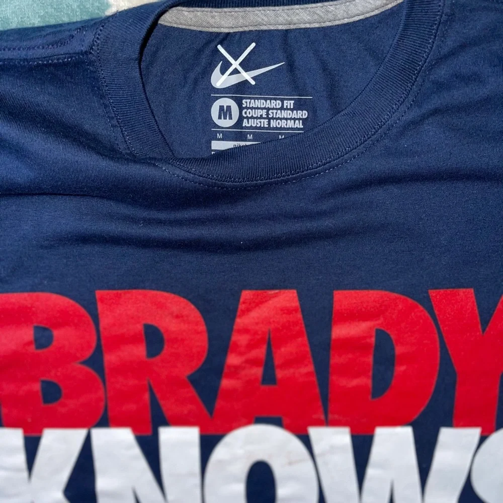 Nike “Brady Knows” Shirt NWT - Picture 4 of 5